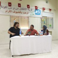 Die Leiter des SOS-Kinderdorf in Tunesien und ein Fundraiser der arabisch übersetzt